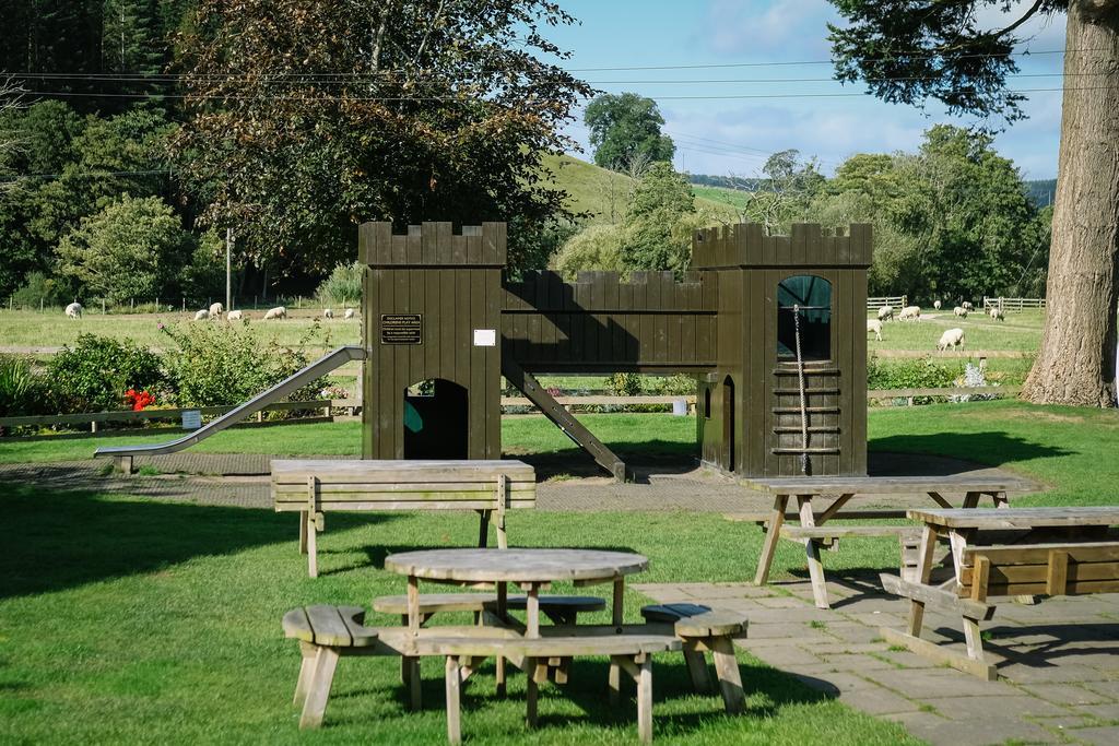 Sun Inn Pooley Bridge Buitenkant foto